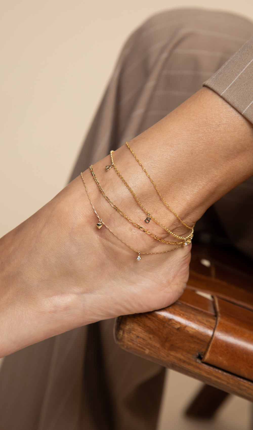 Desktop_Anklet_1_820ecdbf-4bc3-4514-a7f1-419831db23fb-Astrid & Miyu