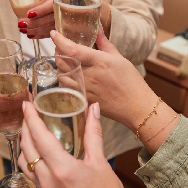 In-Store_Parties-Astrid &amp; Miyu