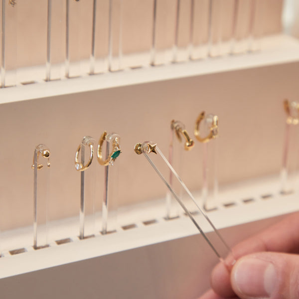 Piercing_1-Astrid &amp; Miyu