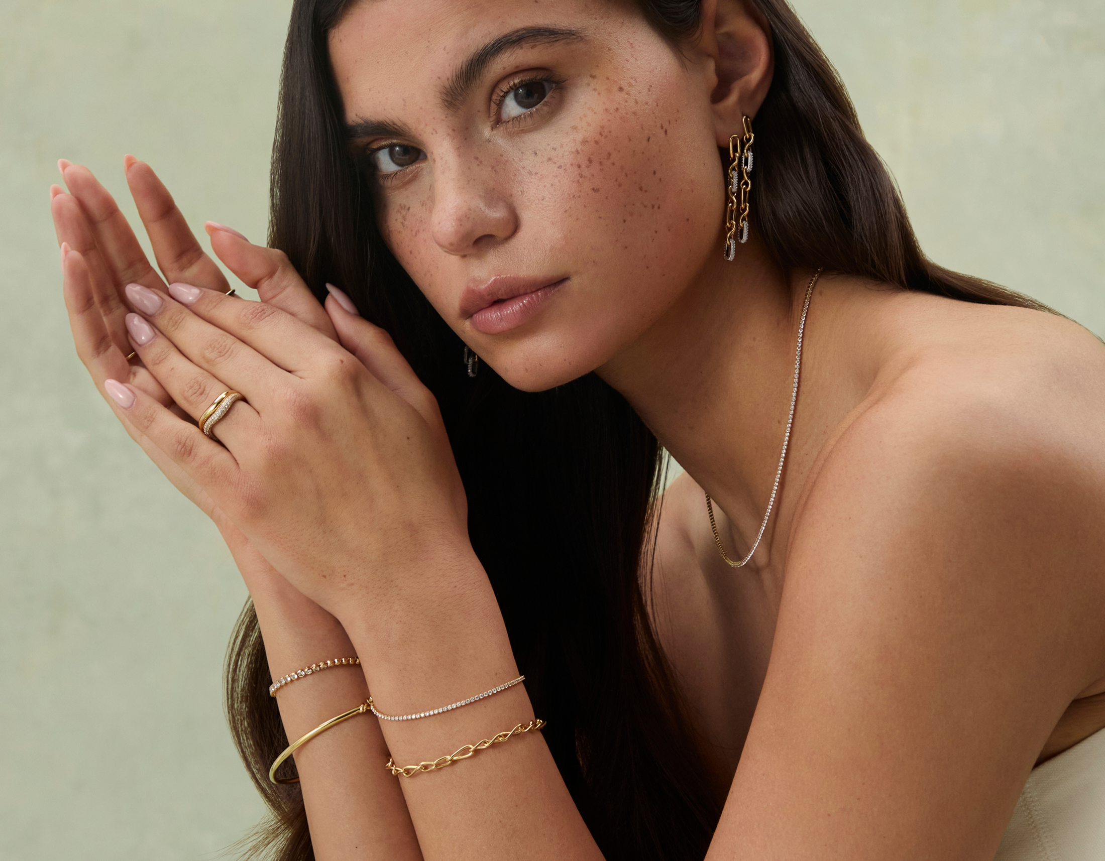 Q1_26_Q1_PartB_Best_Sellers_Tablet-Astrid &amp; Miyu